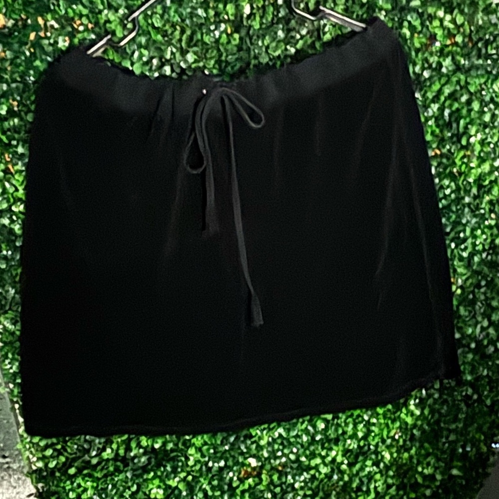 (NWOT) Juicy Couture Black Skirt